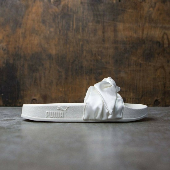 PUMA X FENTY BY RIHANNA WOMEN BOW SLIDES (WHITE / - Picture 2 of 5